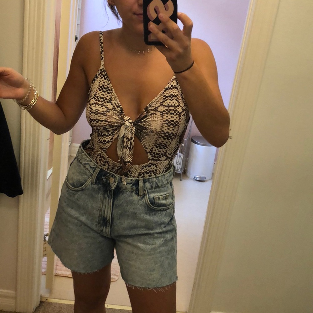 Animal Print Tie Front Nasty Gal Bodysuit